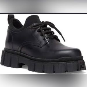 FF logo lug sole loafer